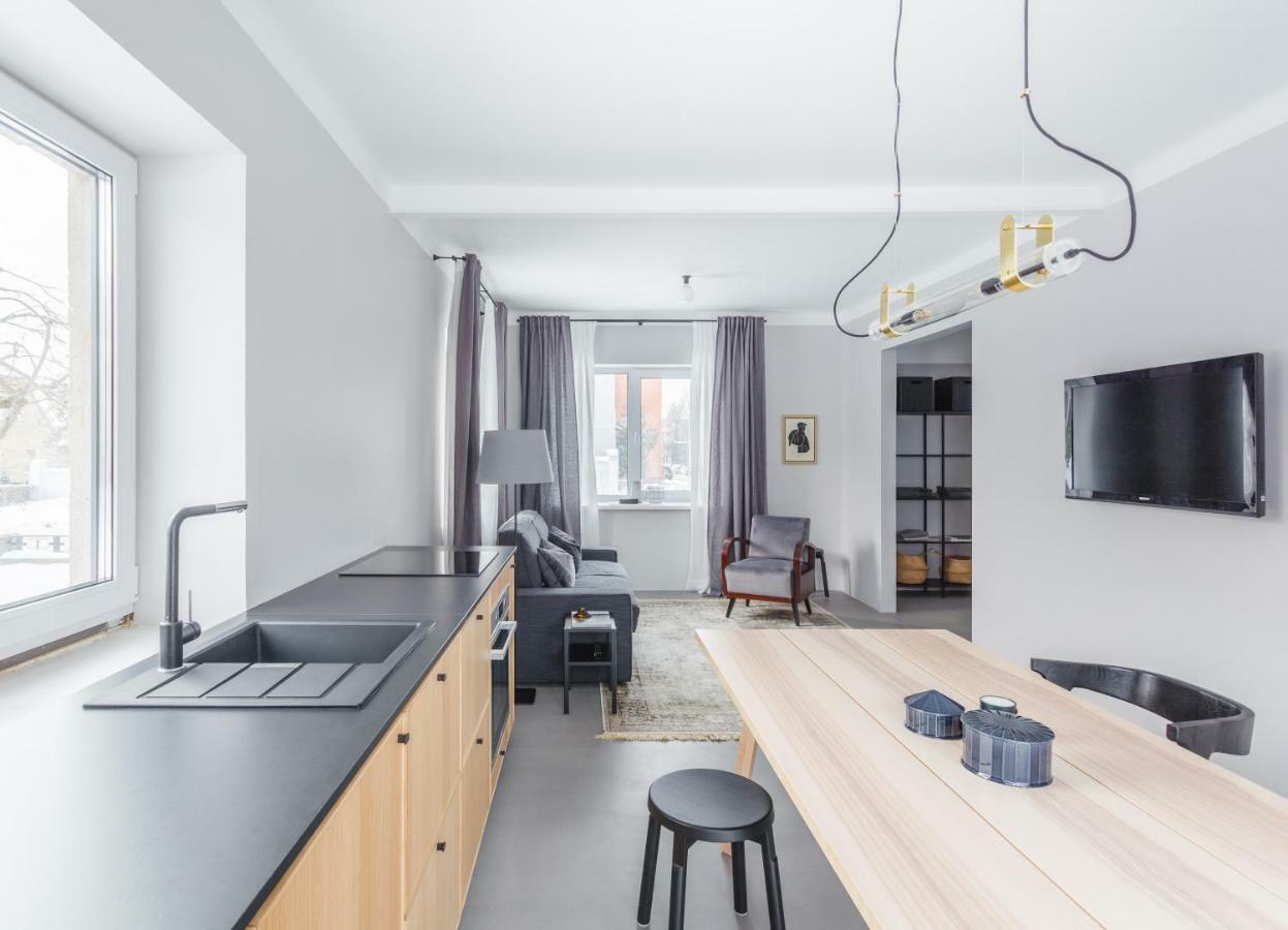 Minimalist. Apartment & Studio Шяуляй Екстер'єр фото